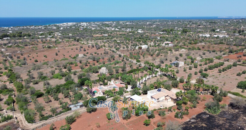 Torre Suda. Villa indipendente con giardino vicina al mare